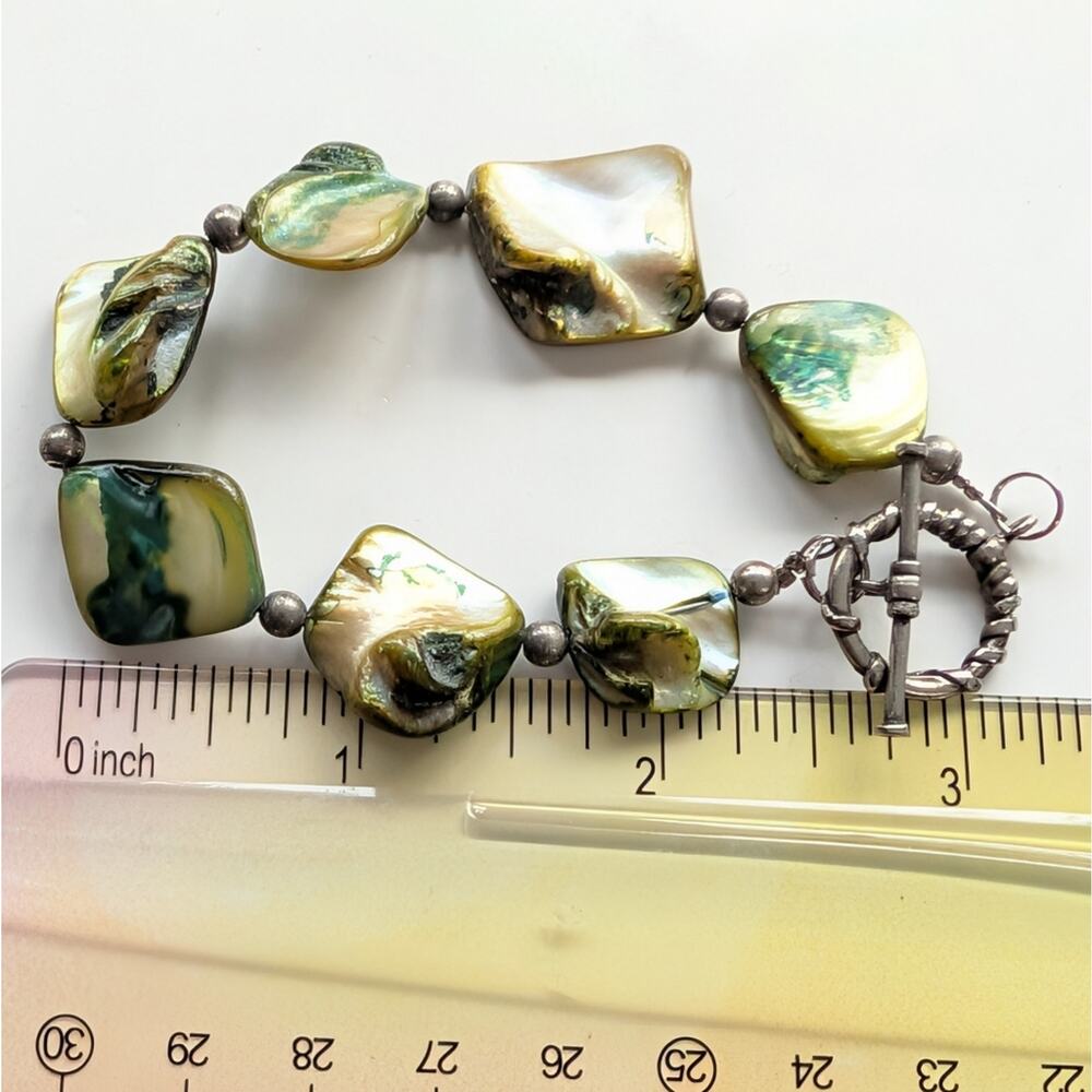 Vintage Dyed Shell Mother Of Pearl Coastal Beach Beaded Toggle Bracelet - Picture 3 of 3